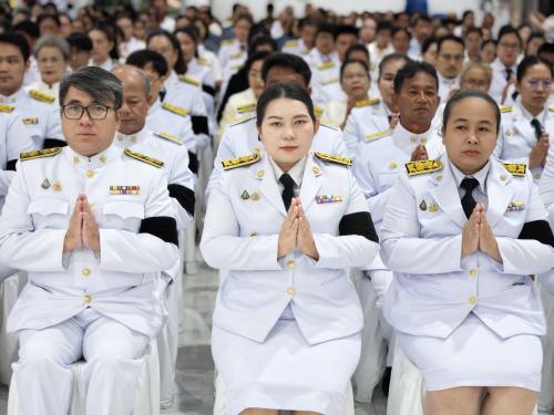 🌟 พช.บางกระทุ่ม ร่วมพิธีทำบุญตักบาตรถวายพระราชกุศล เนื่องในวันคล้ายวันพระราชสมภพ “สมเด็จพระบรมราชชนนีพันปีหลวง” และวันแม่แห่งชาติ 12 สิงหาคม 256